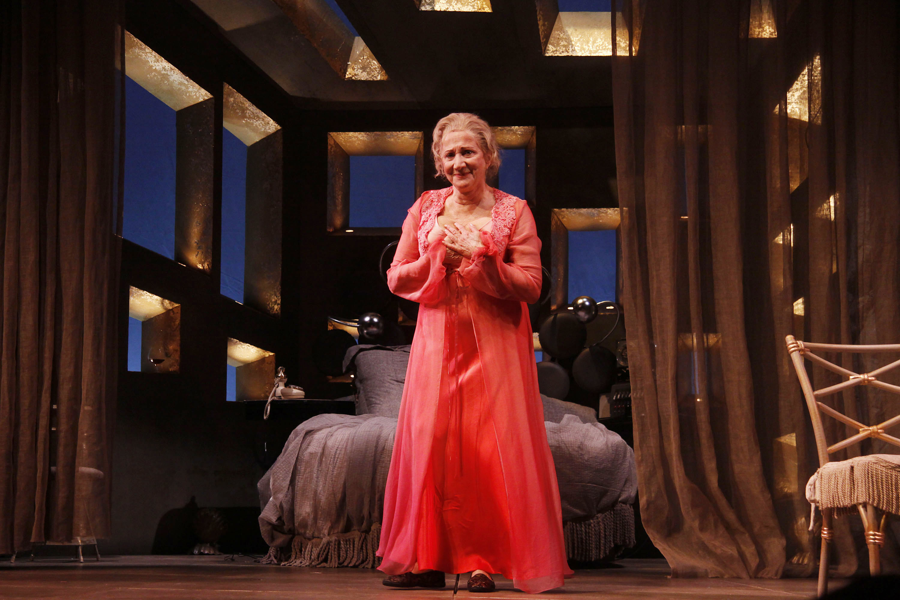 Looking Back at Olympia Dukakis' Stage Career - Vimarsana News